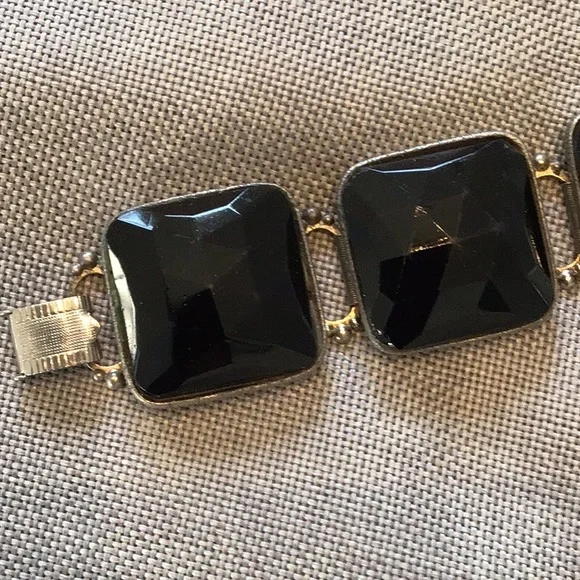 Vintage black stone bracelet - Picture 2 of 3